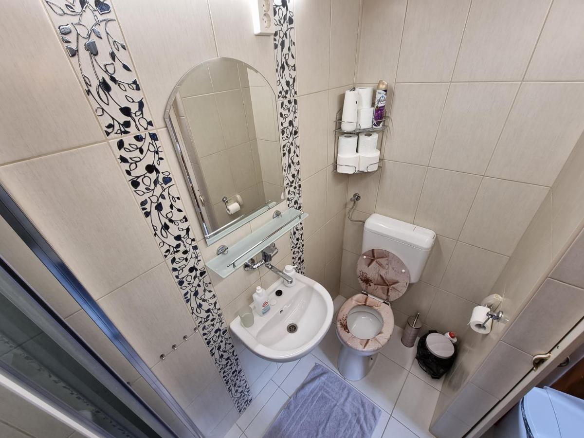 Little Cozy Apartman Мішкольц Екстер'єр фото