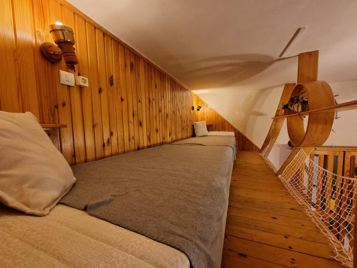 Little Cozy Apartman Мішкольц Екстер'єр фото