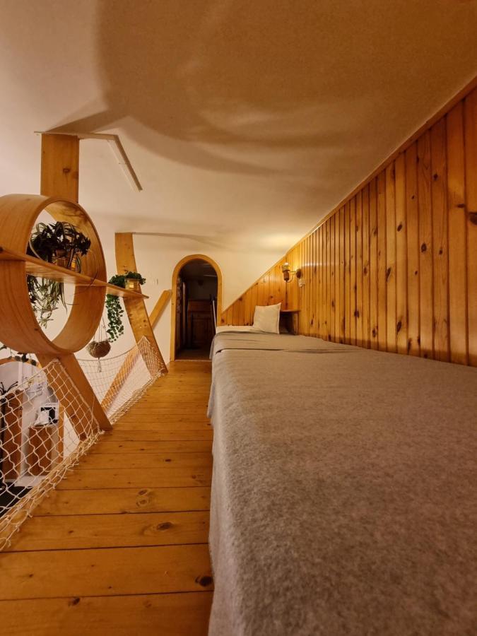 Little Cozy Apartman Мішкольц Екстер'єр фото